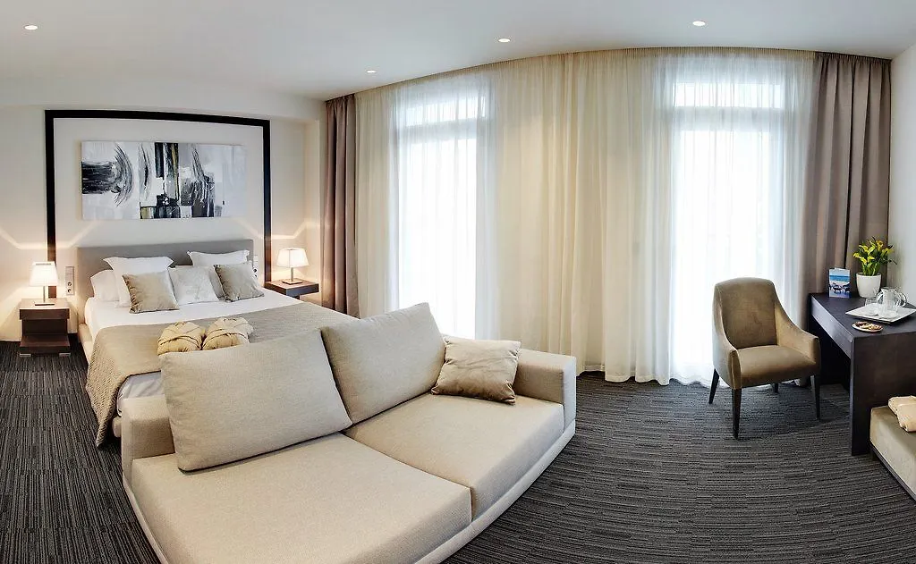 Cosmopolita Hotel Boutique & Spa Platja d'Aro